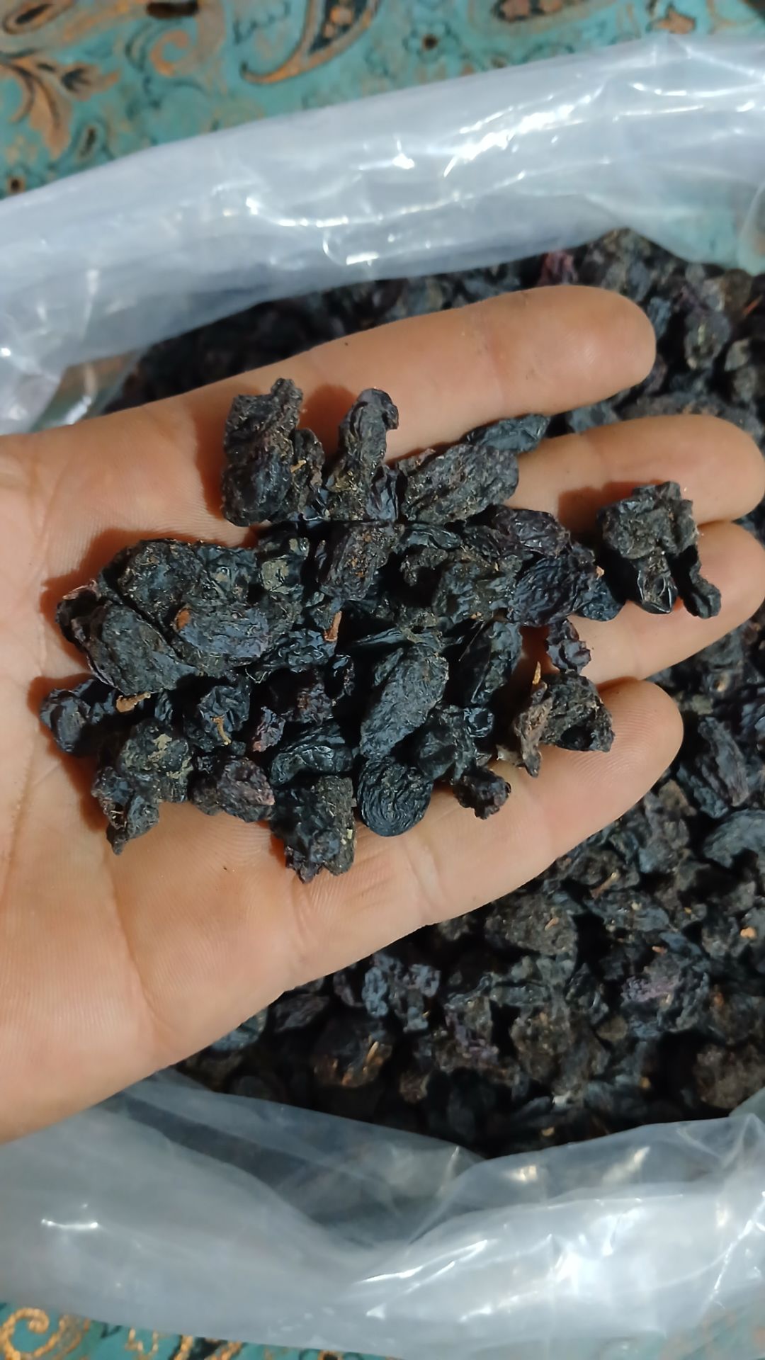 کشمش و مویز در انواع مختلف خوراکی و آبگیری پخش عمده